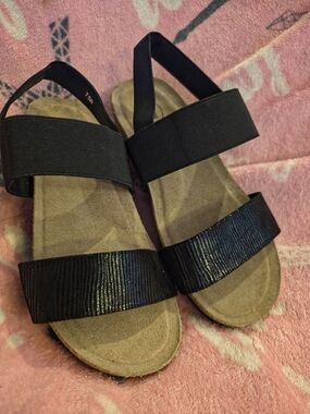 DREW Shoes Maeve black alligator Sandals sz7.5W